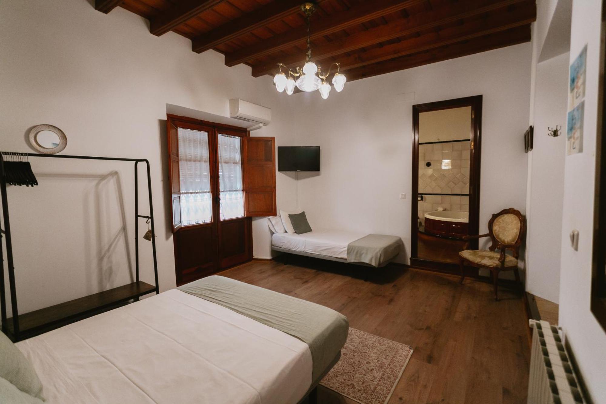 Komodo Casa Maravillas Rooms Sevilla Exterior foto